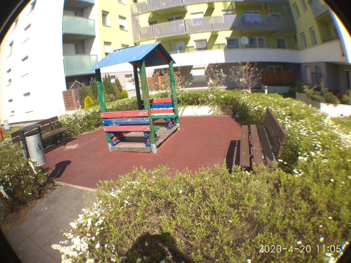 2060 Zwyciestwa 5G - Tanie Pokoje W Apartamencie - Samodzielne Zameldowanie - Self Check In Poznań Extérieur photo