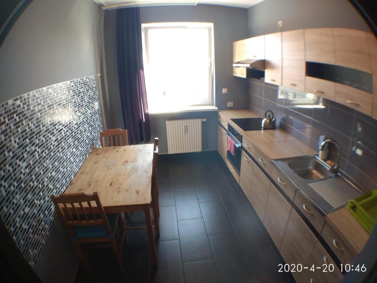 2060 Zwyciestwa 5G - Tanie Pokoje W Apartamencie - Samodzielne Zameldowanie - Self Check In Poznań Extérieur photo